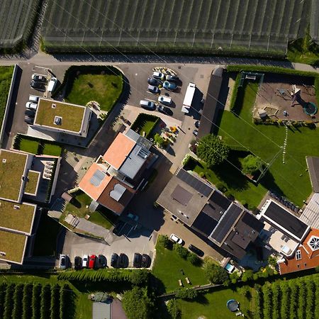 Residence Montani Laces Eksteriør billede