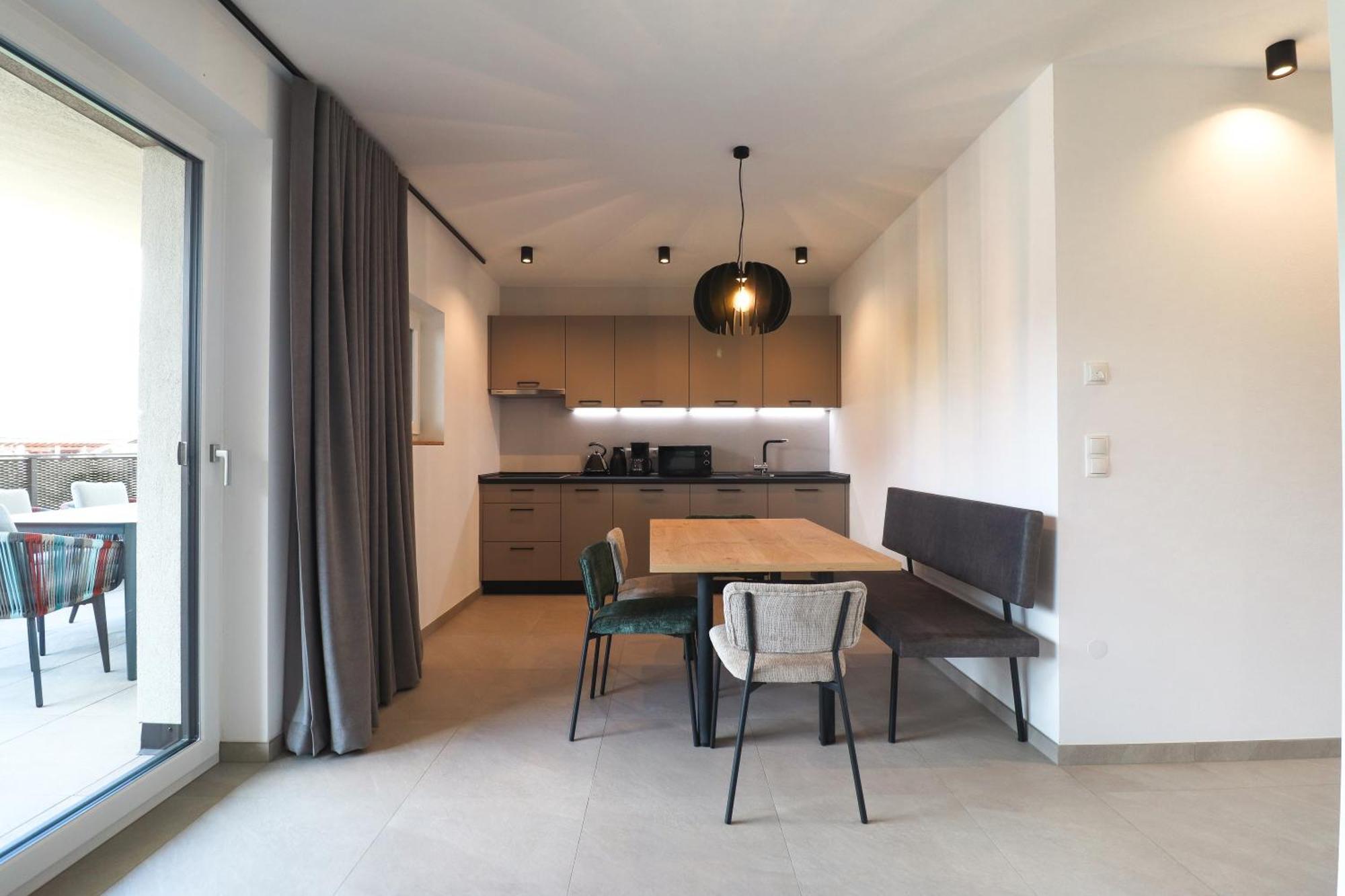 Residence Montani Laces Eksteriør billede