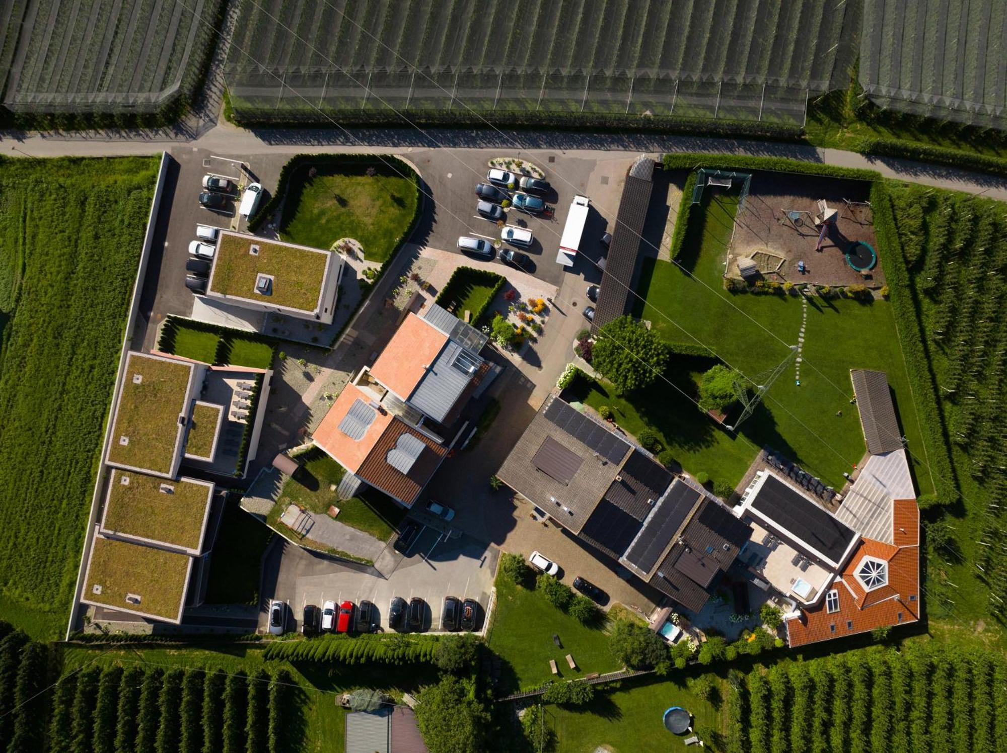 Residence Montani Laces Eksteriør billede