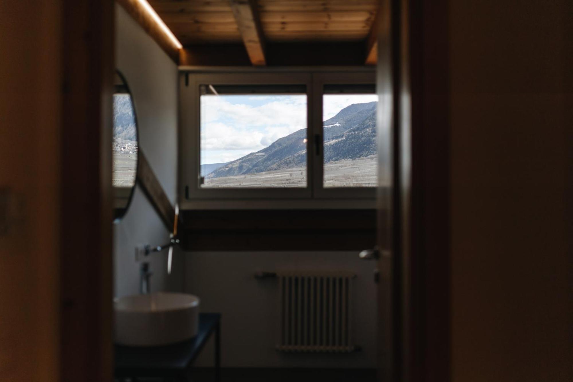 Residence Montani Laces Eksteriør billede